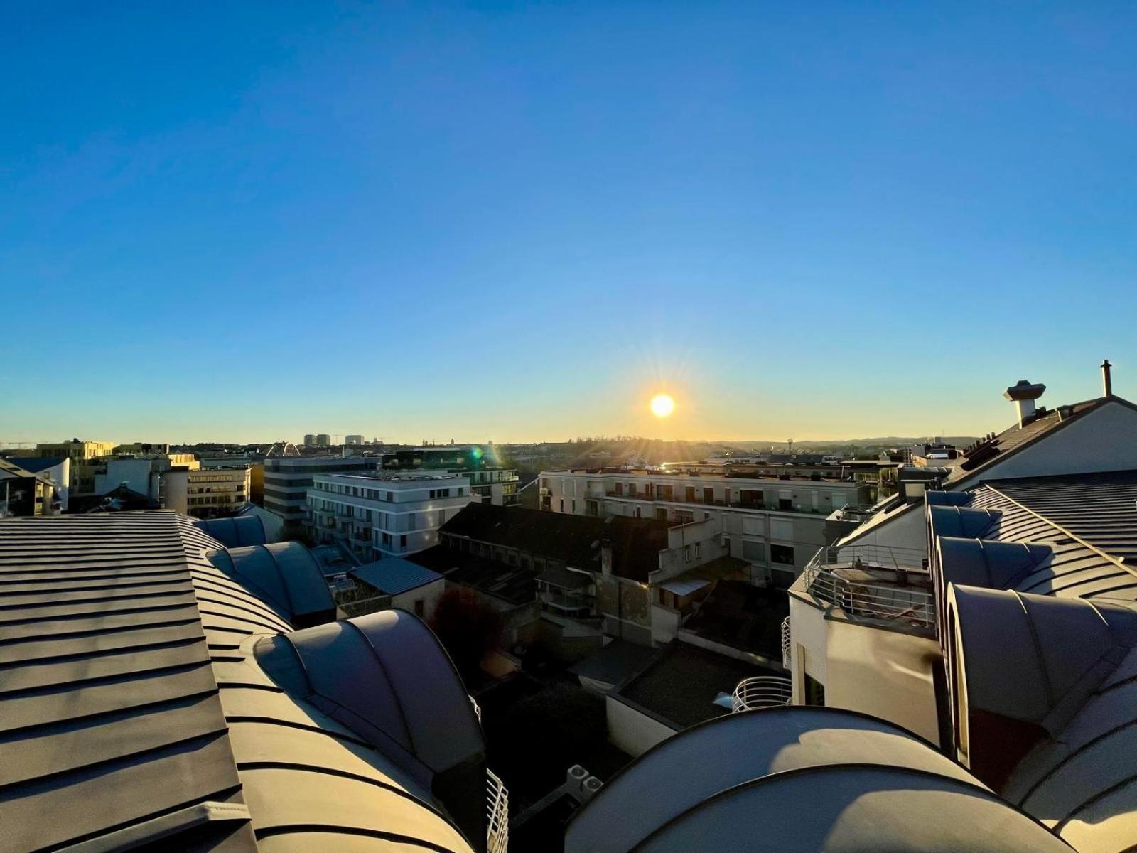 Lux Penthouse - Office, Terrace, Gym & Parking Leilighet Luxembourg Eksteriør bilde