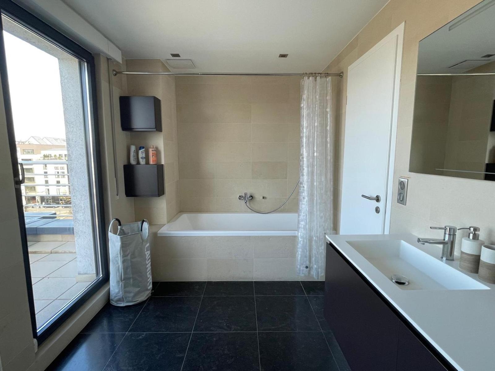 Lux Penthouse - Office, Terrace, Gym & Parking Leilighet Luxembourg Eksteriør bilde